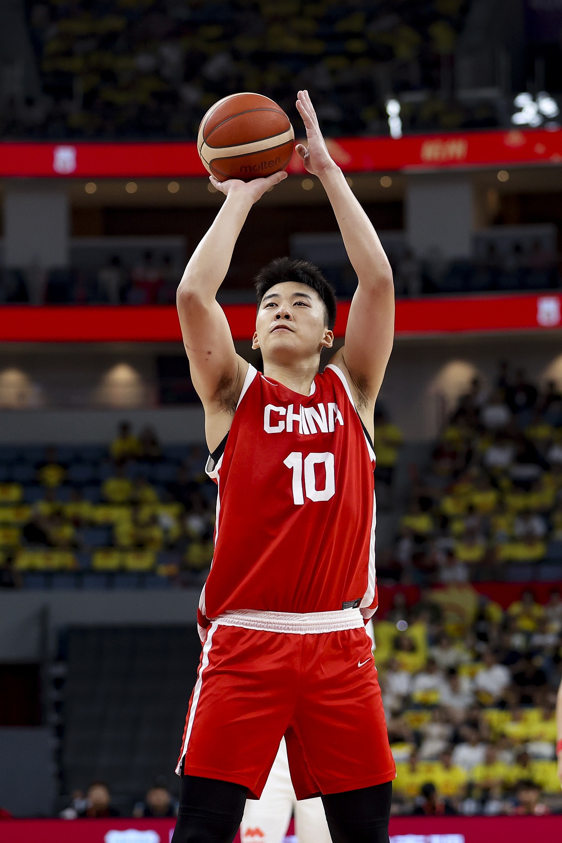 直播吧:王俊杰没有近期打CBA的计划 想在美国读完大学后挑战NBA